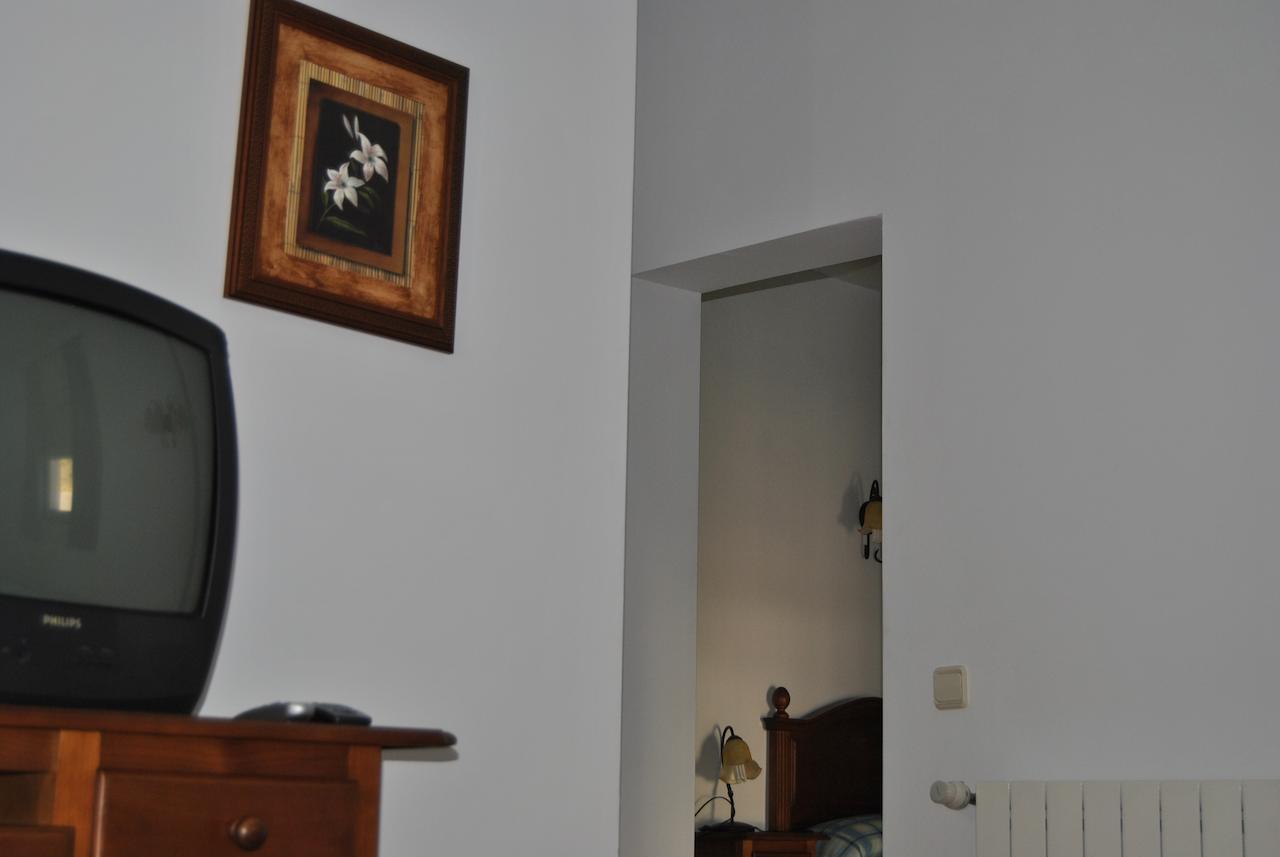 Hostal Rural Amador Puente de Vadillos Bilik gambar