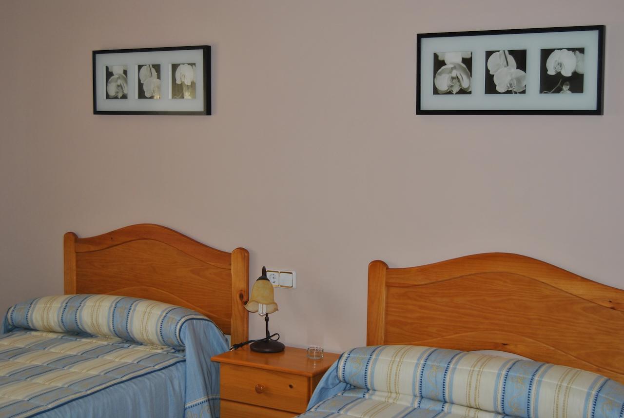 Hostal Rural Amador Puente de Vadillos Bilik gambar